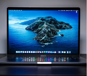 Какой MacBook купить для работы в 2025 году